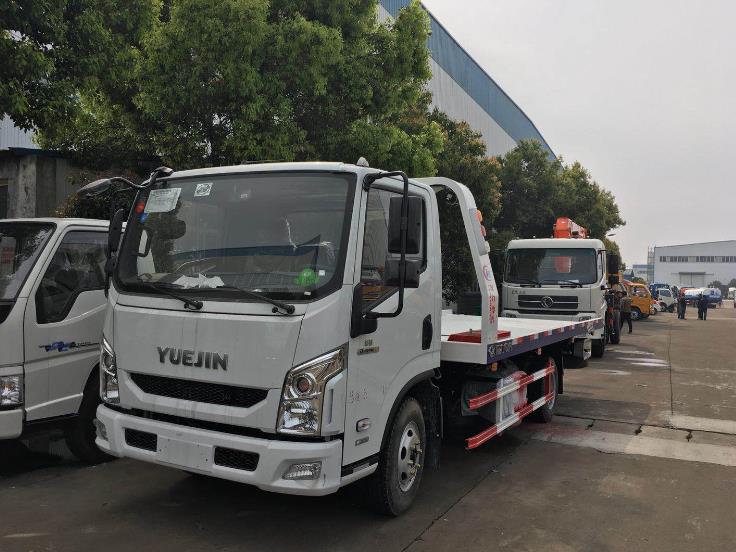 （跃进牌）一拖二平板清障车
